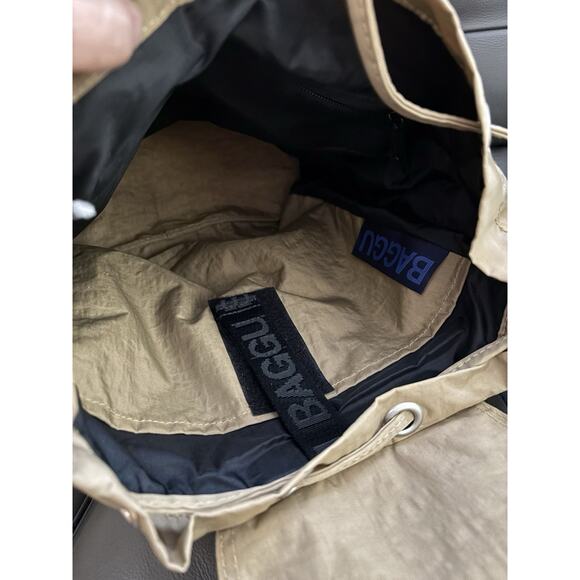 NWOT BAGGU Sport Backpack Zip & Clip Top Shoulder Bag Dark Khaki Black Strap - Picture 5 of 6